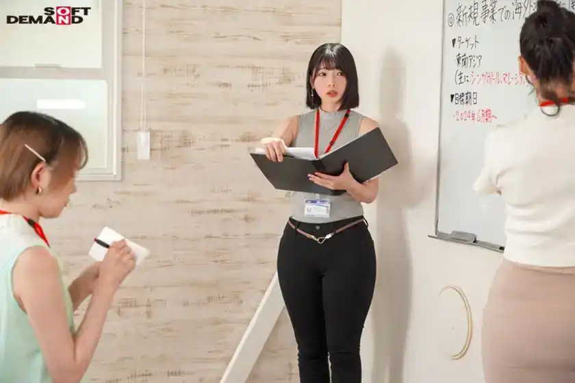SDDE-715 公司裏的OL女同事會突然出現並把她們的陰部推到你臉上，這樣的工作你喜歡不喜歡?的劇照6