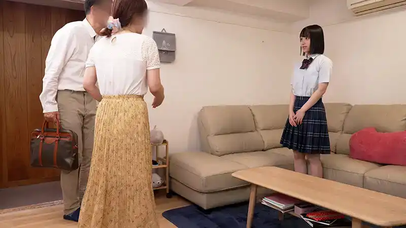PIYO-193 「在你絕對不應該感覺到的情況下……」在未成熟的陰道內用大手指像鑽頭一樣攪動的女孩陰戶，展現出強烈的性欲，小島美子的劇照13