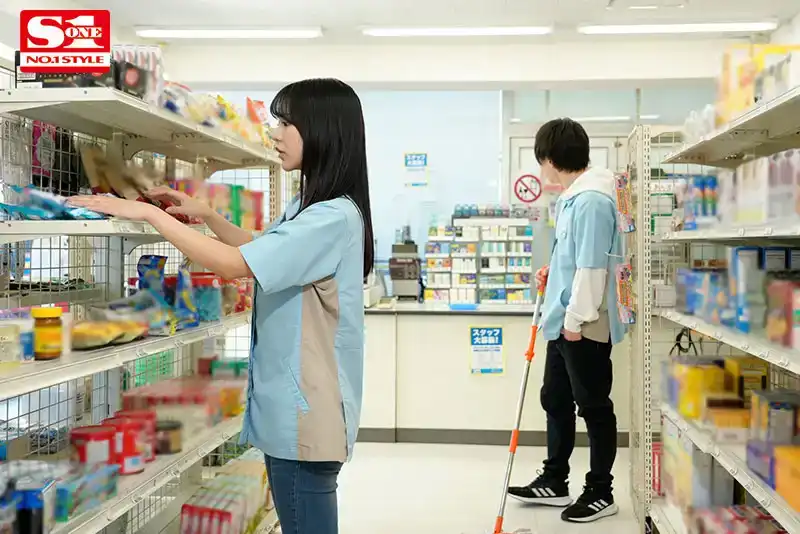 SONE-080   兼職的那個美麗的女大學生對她的工作很認真，但她對性愛要得要命。淺野心的劇照10