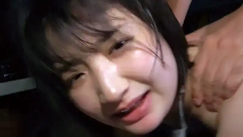 BONY-090 性騷擾圈 SSS 一個受虐狂活躍的女孩，在訓練生 NA-chan 期間受到虐待並變得非常濕的劇照3