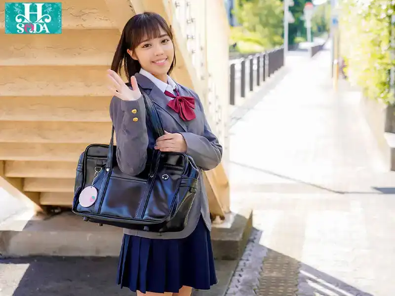 PFES-071 我能做到。一個有着清新氣味的女孩，就像鮮榨牛奶中的檸檬花。素人的劇照1