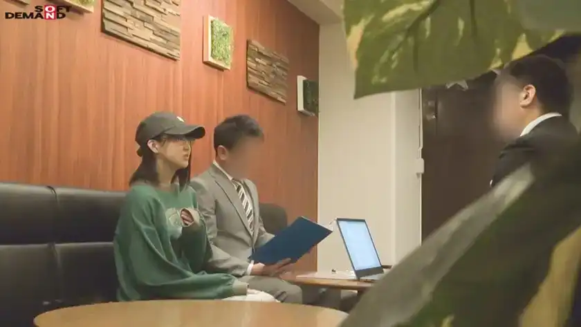 SPLY-018 在咖啡館工作的男裝女孩，面試AV女優，用大雞巴活塞實現了巨大的高潮！富美香(20)的劇照14