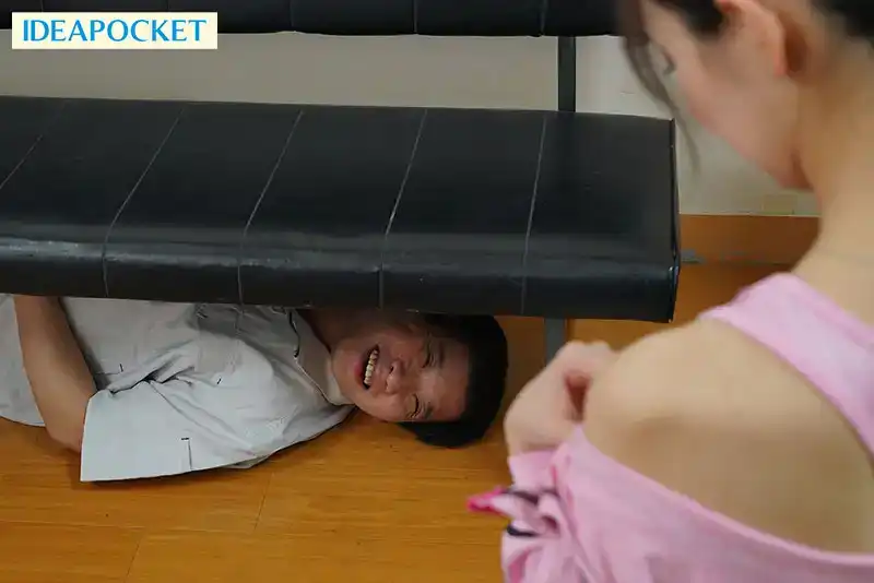 IPZZ-253 擁有美腿美腿的女老師，成為褲襪狂人的目標！好美的圓臀啊！瘋狂跟蹤者的黏性的劇照12