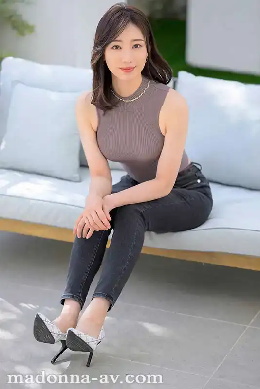 JUQ-631 麥當娜超大型專屬新人小野りんか 34 歲 AV DEBUT 壓倒性上癮，美麗和色情燒進你的腦海的劇照7