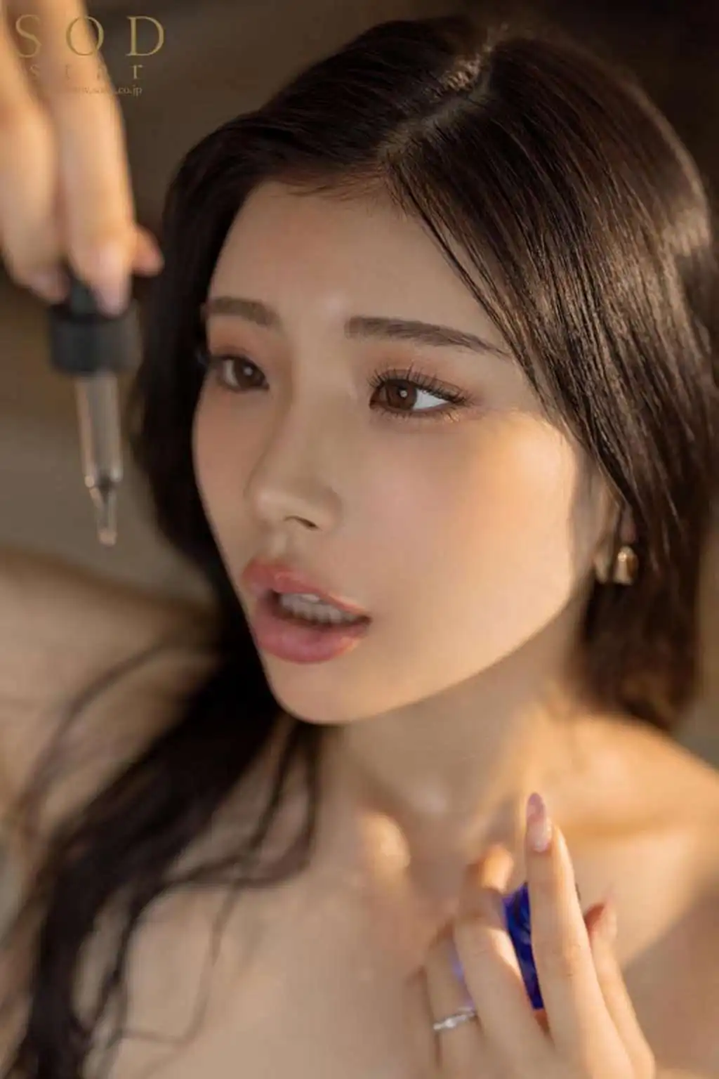 START-046 搬入豪華公寓的新婚人妻成爲富豪放蕩的目標淪爲性玩具。在性狂歡派對上，她流着口水，完全沉浸於雞巴帶來快感 ~ 神木麗的劇照15