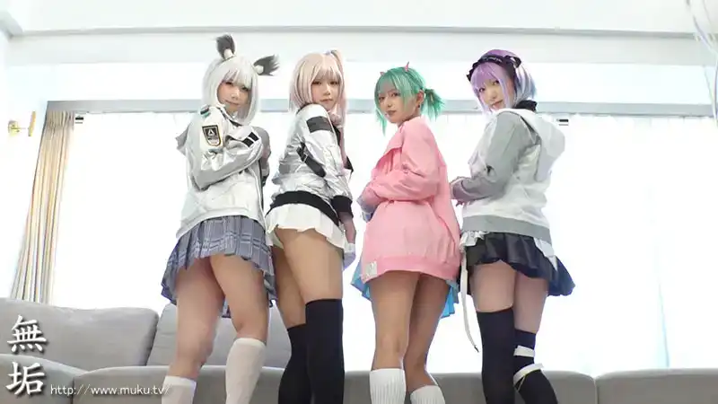 MUKC-047 發情cosplay美少女沉浸中出交配，全身衣服8P狂歡的劇照5