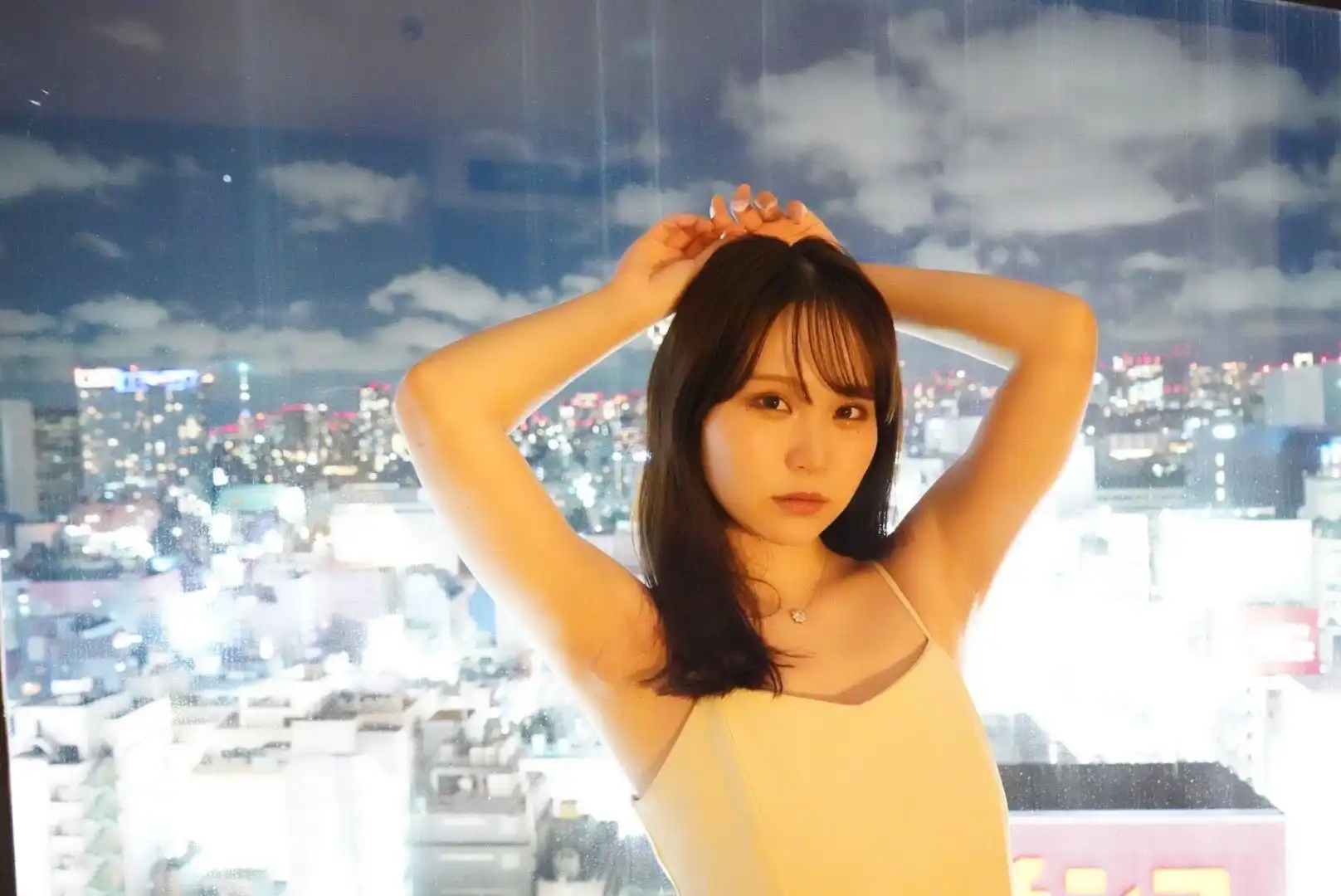 酒井莉乃第11張寫真