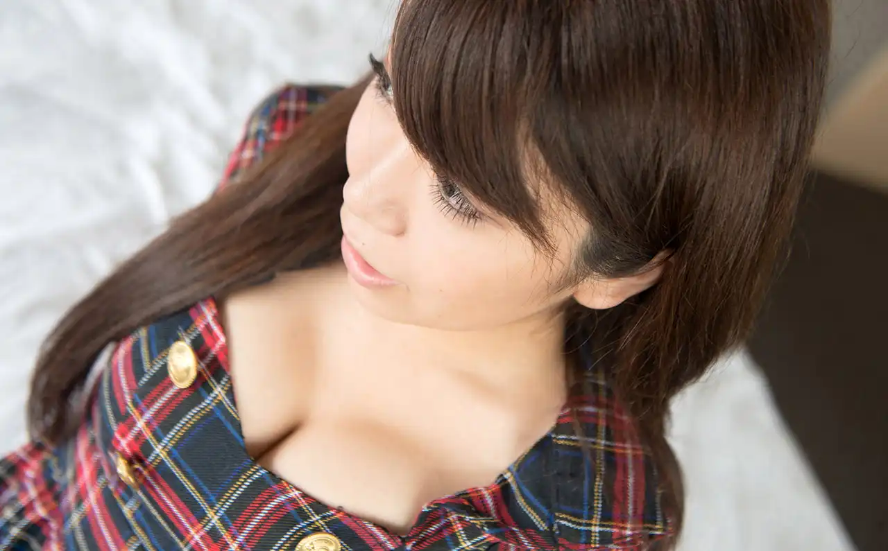 芹野莉奈第35張寫真