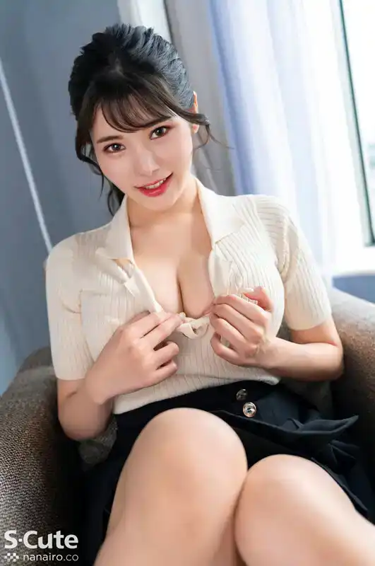 SQTE-538 無法隱藏的瘀傷的大胸女孩，與她最喜歡的大雞巴，櫻茉日一起噴射性愛的劇照17