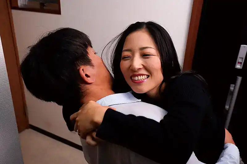 NACR-801 隔壁漂亮的妻子走錯房間被中出 東條実澪的劇照7