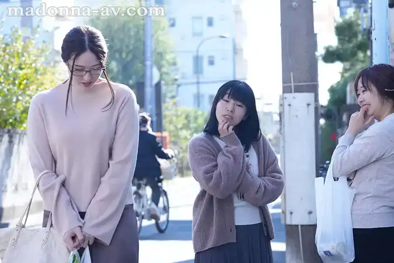 JUQ-695 壞女人NTR～我的報復就是搶走你的丈夫……～治愈系專屬美女《壞女人解除！！》 ~ 葉山小百合的劇照10