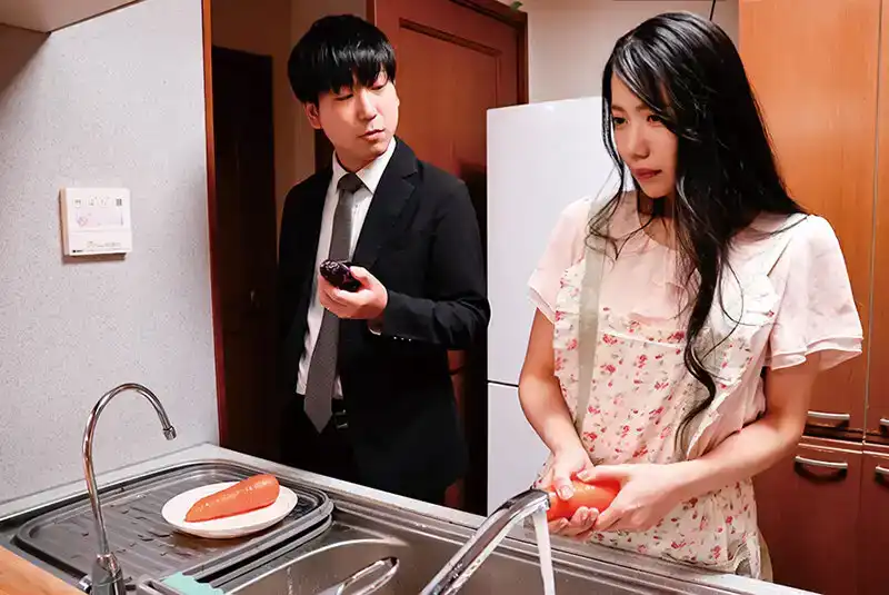 NKKD-332 被迫被最討厭的男人大雞巴操的人妻  ~ 南麻友的劇照15