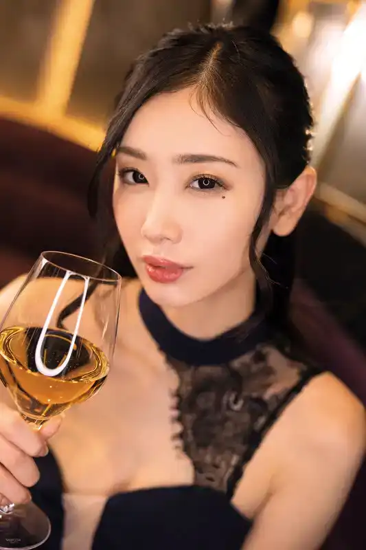 GDRD-024 酒吧陪酒女 小鬆杏的劇照16