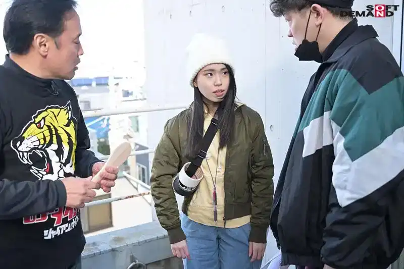 SUWK-019 某電視制作公司真正的蕩婦廣告做愛的視頻。在現場對我大喊大叫的導演還有男優都射進了我的陰道 ~ 綾瀬もか的劇照3