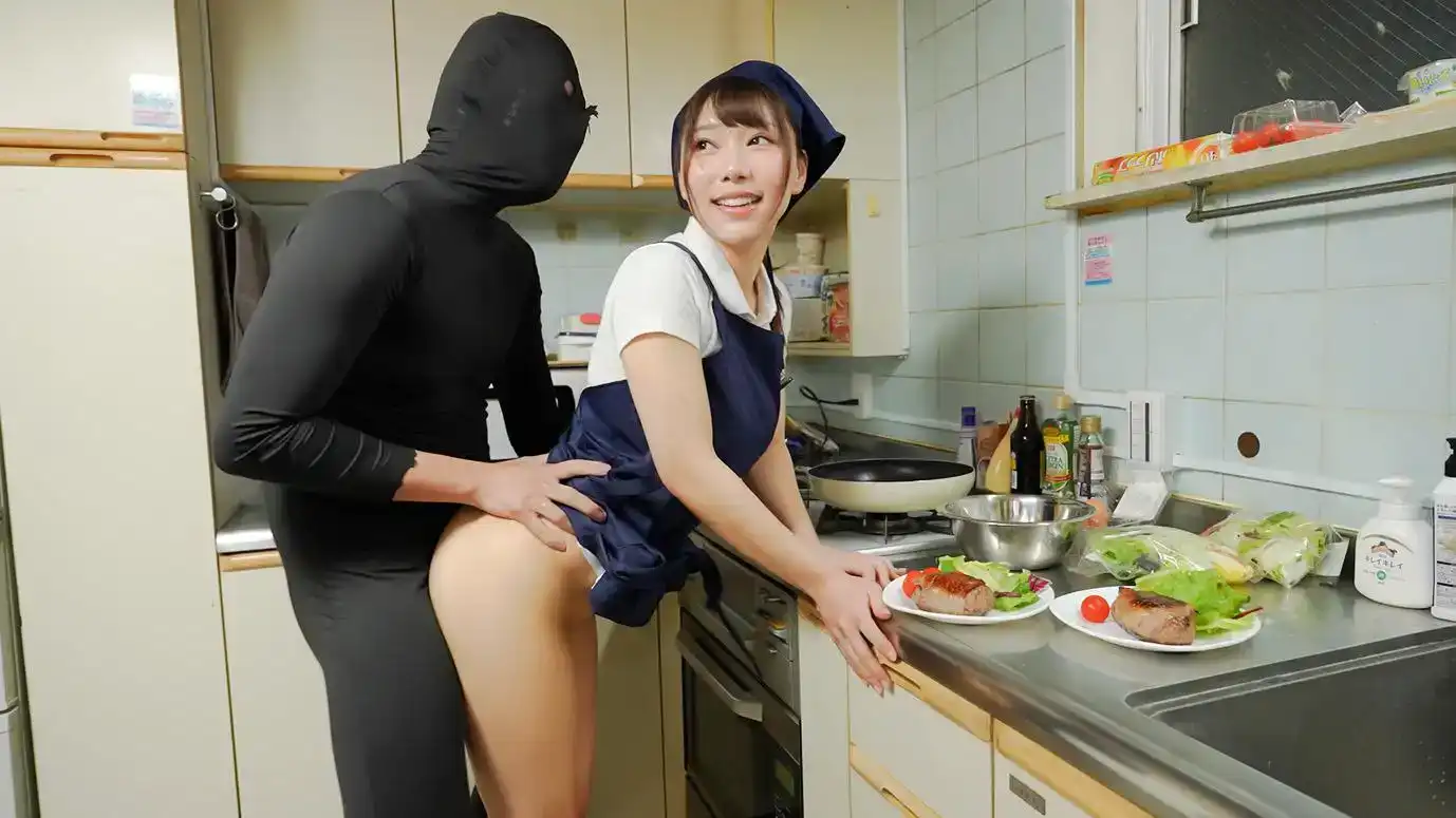 SGKI-019 工作中無論做什麼，臉上始終掛着微笑。我們提供客戶滿意度最高的家政服務。的劇照4