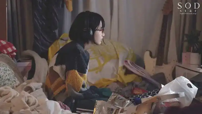 START-076 這個已經宅在家10年的宅女，其實很淫蕩 ~ 星乃莉子的劇照13