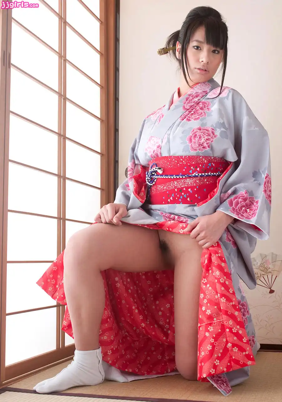 春菜华第591張寫真