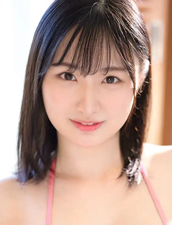 堀田真央封面照片寫真