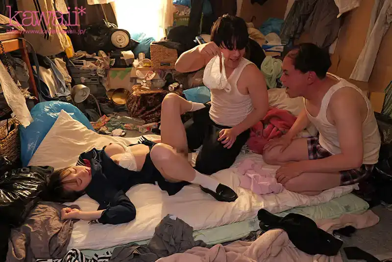 CAWD-679 穿JK的女孩在鄰居的垃圾房裏被氣味怪異的中年男人強奸了，連續42次內射而沒有拔出來的命運...... 西元美紗的劇照5