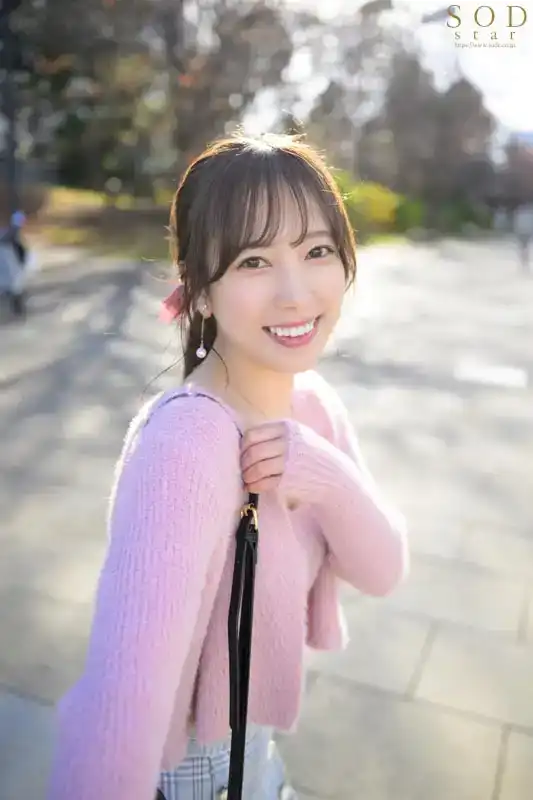 START-075 那張無辜的乞求的臉讓你瑟瑟發抖！總是在搖擺和調情！出道兩周年紀念日 ~ 小湊四葉的劇照5