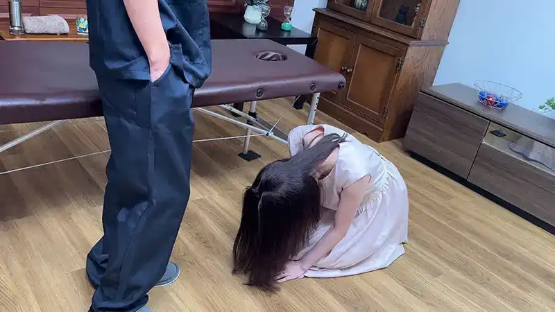 MILK-210 宮頸直接打擊會喚醒性感帶！女性汁液淋漓的高潮治療！浸漬已婚人妻的陰部進行中出治療 ~ 桐香悠裡的劇照10