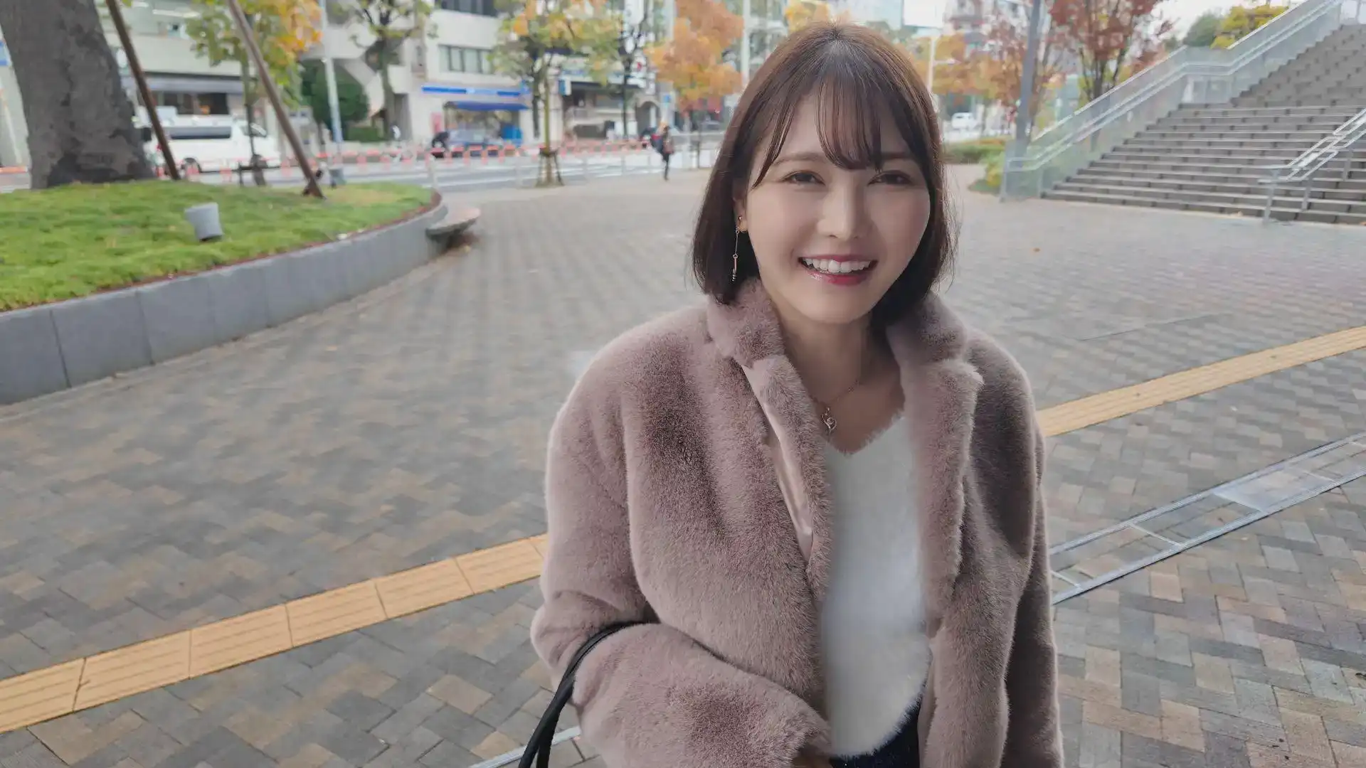 AKDL-282 擁有M女氣質的混血顏值化妝品店銷售美人就喜歡吞精！~ 藤野つかさ的劇照7