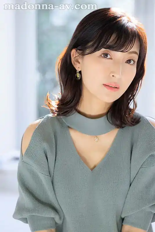 ROE-236 MONROE再次出道改名吉永塔子，40歲，可以嗎？引起性革命的美麗魔女，其地位高於一級的劇照8