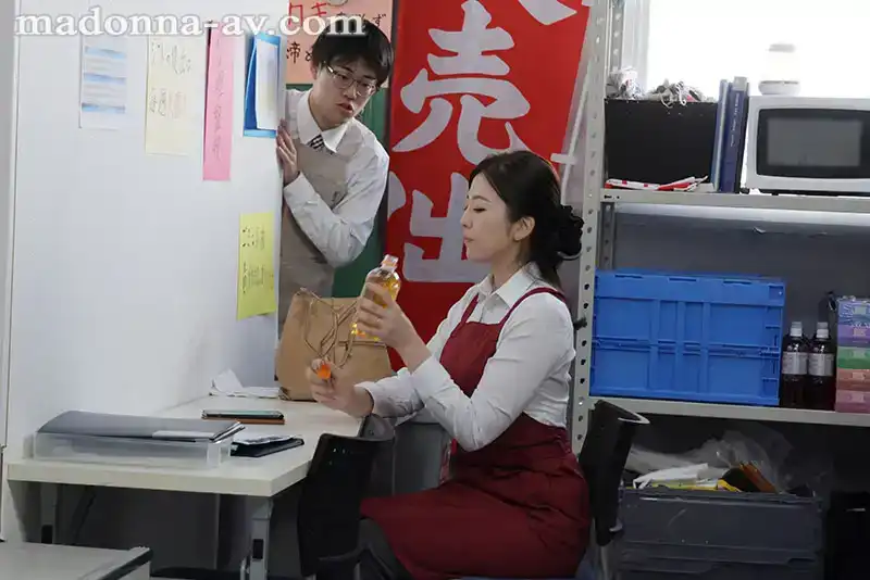 JUQ-759 兩個無論是身體上還是精神上都完美契合的人。 感情和嘴脣重疊的一瞬息間 ~ 木下凜々子的劇照10