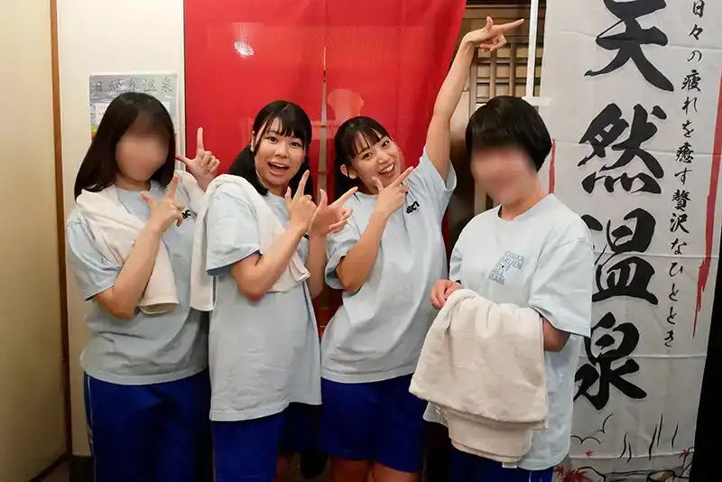 AKDL-284 「在修學旅行的空閒時間，和同學們一起制造淫蕩的回憶吧！」的劇照18