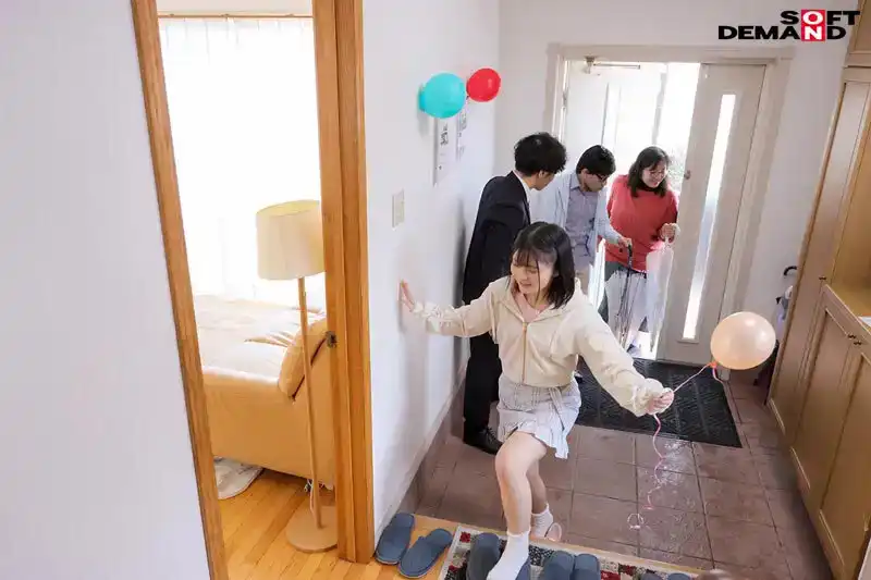 SUWK-022 邀請從學校回來的少女（身高147釐米）參觀樣板房。變態房地產經紀人的不正常日常生活 ~ 紬希ゆら的劇照9