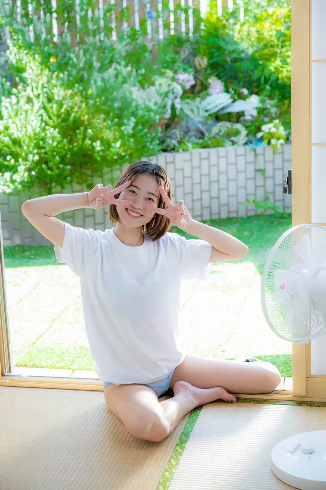 奈築里緒第28張寫真