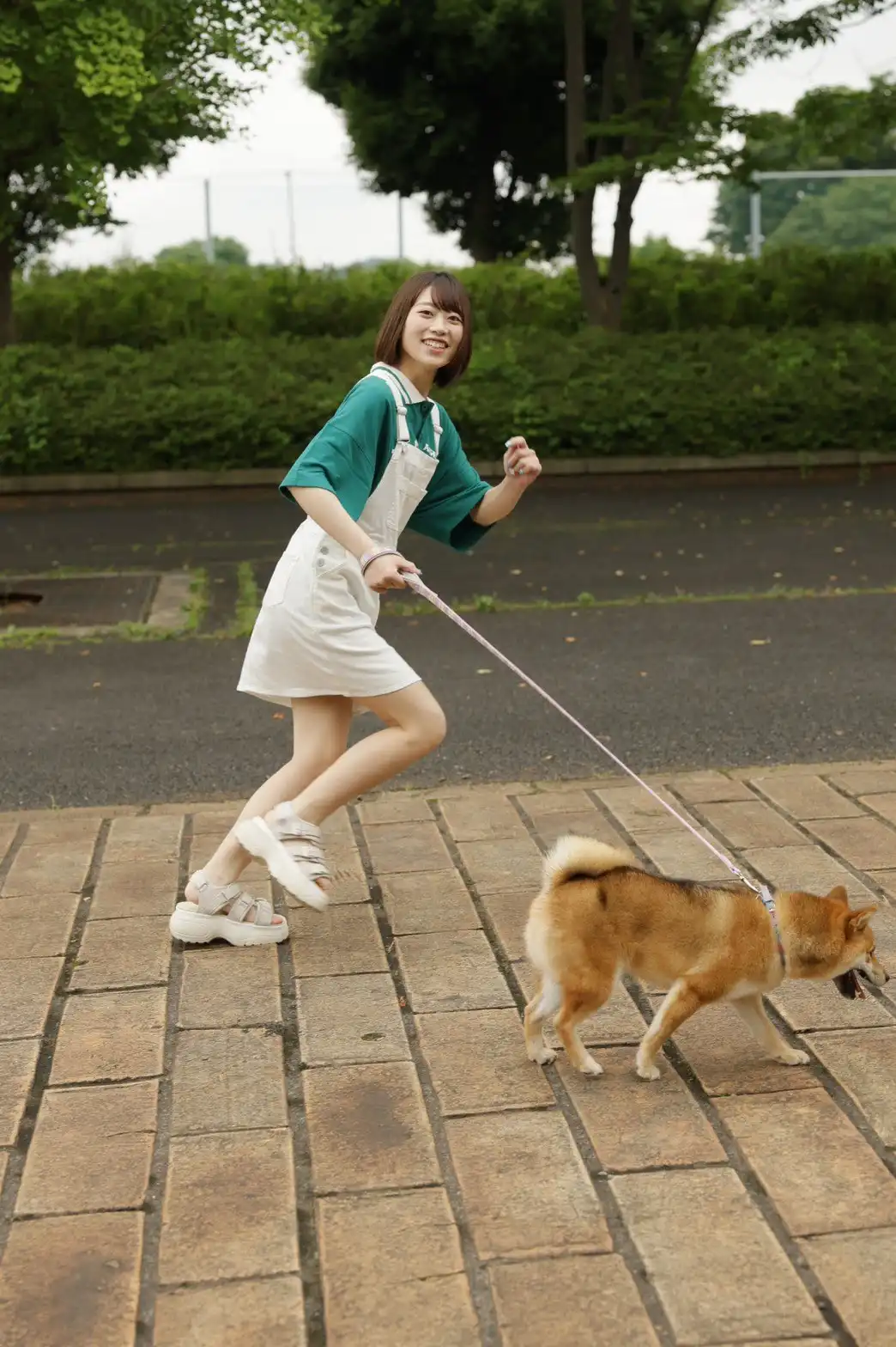 奈築里緒第19張寫真