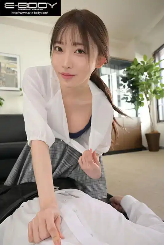 EBWH-112 用乳溝誘惑中出毀掉新人的女老板  ~ 七瀨愛麗絲的劇照8