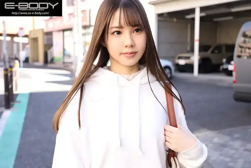 EBWH-122 脫掉初戀女友的衣服……她有着驚人的白皙皮膚，苗條身材的美貌，無法想象的大奶子。我興奮得操她到爆 ~ 中村彩的劇照10