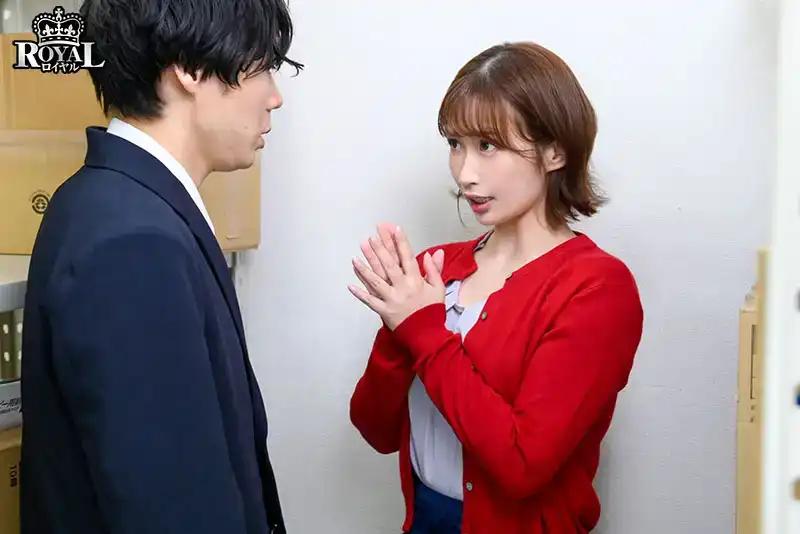 ROYD-194 被公司最可愛的女孩邀請在她的父母面前冒充她的男友，最後她不得不來吃我的雞巴 ~ 美園和花的劇照1