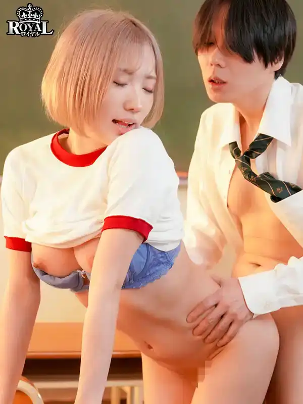 ROYD-193 青梅竹馬的妹子，思春斯性欲旺盛，和我互相摸索男女之事。互相吞噬，精液滿滿溢出！ ~ 春陽モカ的劇照7