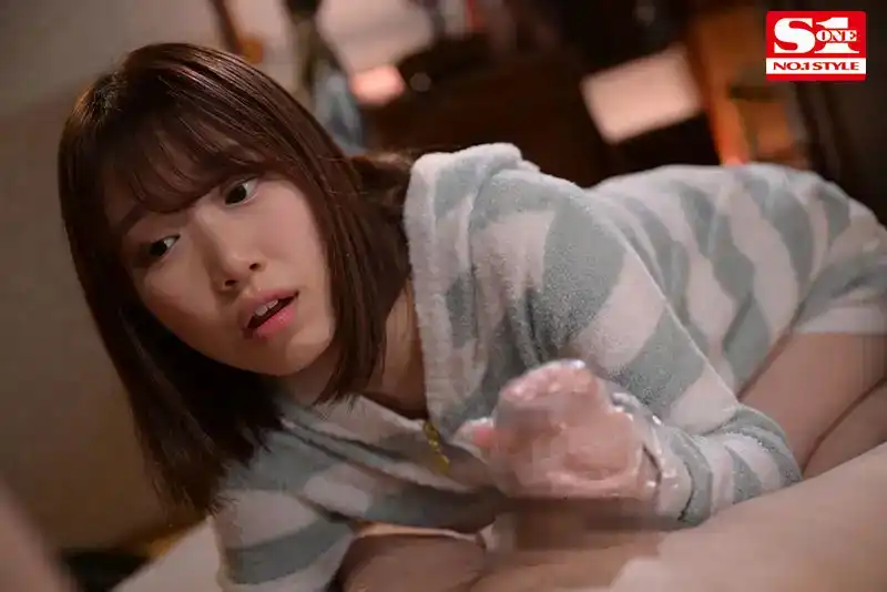 SONE-316 讓淫蕩的巨乳侄女理解成年人的大雞巴，教育性的活塞做愛 ~ 安達夕莉的劇照6
