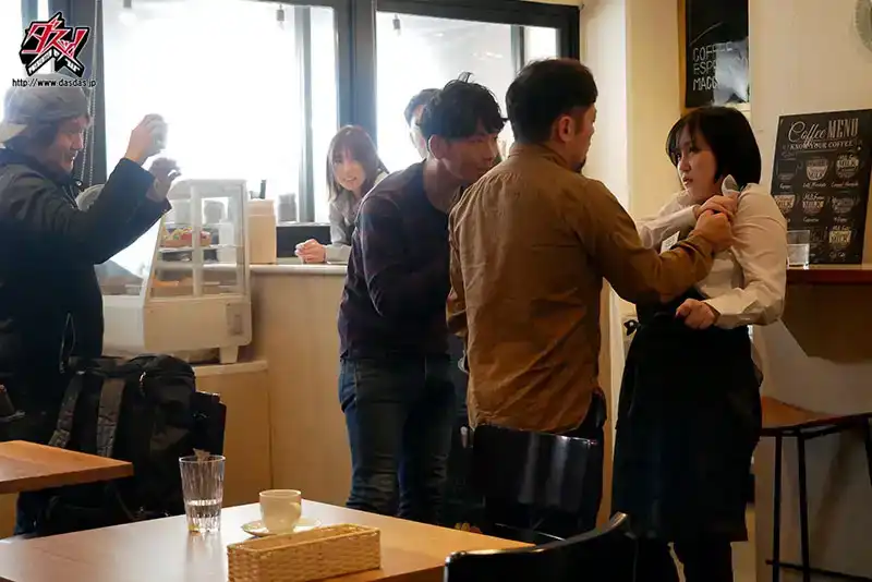 DASS-428 和我同一個飯店工作的田中寧寧負責收銀，這個對後輩同事態度惡劣的巨乳女人，我要強奸她，把她像抹布一樣撕碎 ~ 田中寧寧的劇照10
