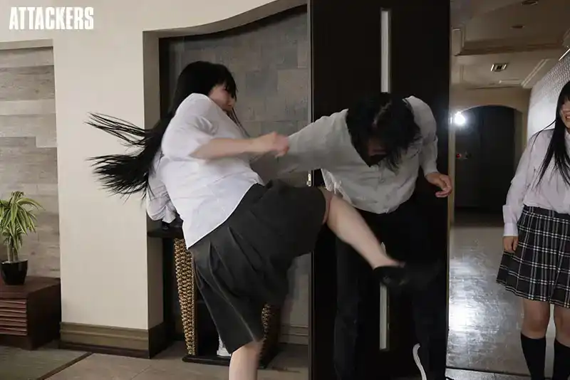 SSPD-175  女搜查官 悲哀姐妹 最後的自我犧牲…… ~ 七海蒂娜 須崎美羽的劇照7