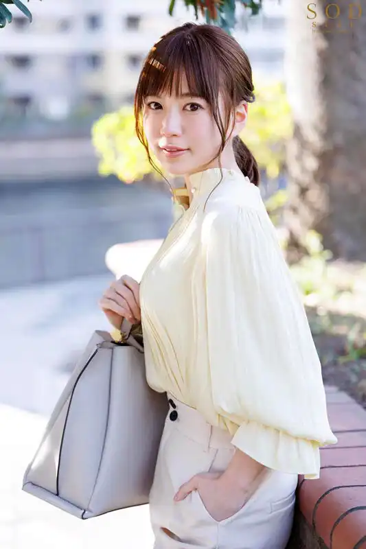 START-144 「好久不見了。天宮花南在嗎？」 被拉黑了兩年的炮友（♀）突然聯系了……和已結婚的人妻許久重逢。她抱怨丈夫的不忠，很爽快就同意一起去酒店了！ ~ 天宮花南的劇照1