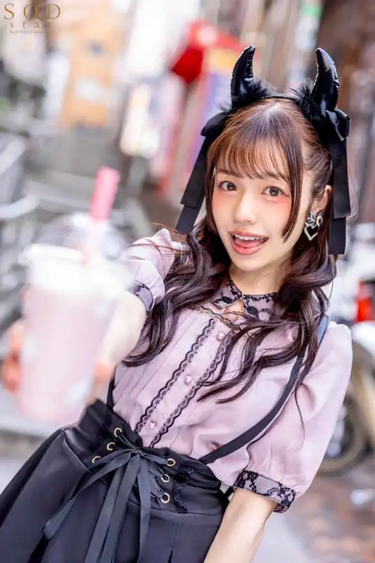 START-171 有三個變態叔叔寵物的生意氣地雷系女孩，1日中4P大亂交！ ~ 葵七瀨的劇照16