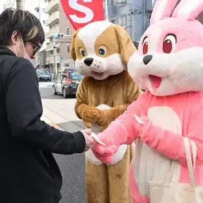 FSDSS-856 當兔子脫掉衣服時，她的奶子太令人驚嘆了......！和一個天真的巨乳兼職做愛，渾身都是汗水和愛汁 ~ 八蜜凜的劇照8