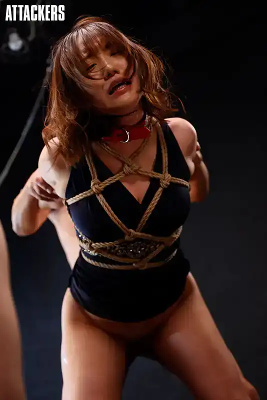 RBK-095 一直敬佩的公司前輩，實際上是一個喜歡緊縛女奴的變態 ~ 若宮穂乃的劇照1