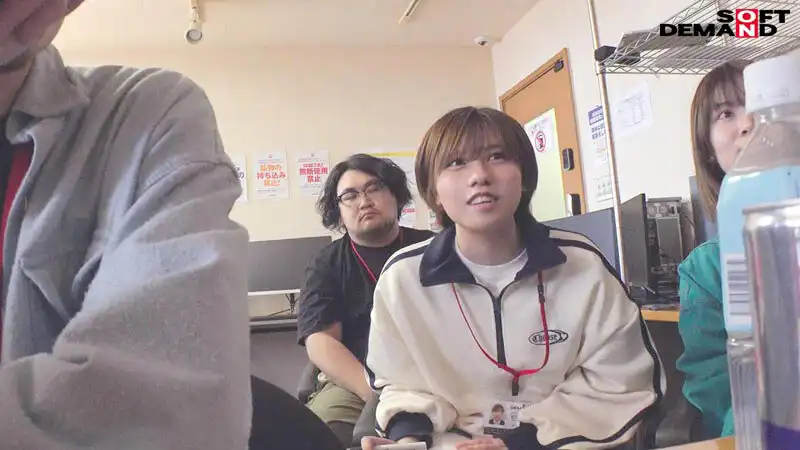 SDJS-274 制作部1年工作經驗，帥帥的中性美人爲了將來導演更多的AV而必須親自上陣體驗的激烈中出和大量顏射 ~ 新田好実的劇照13