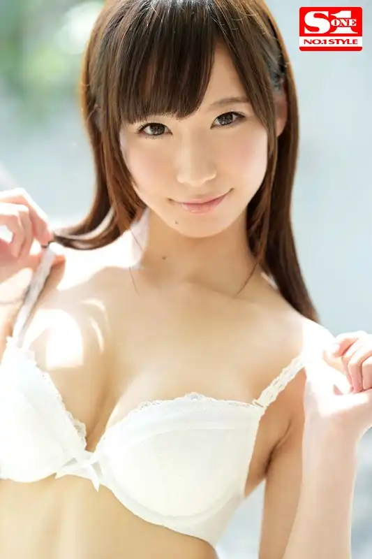 吉咲明菜第4張寫真