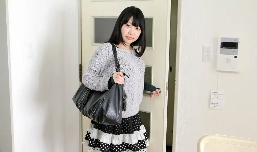 綾瀬唯第1張寫真