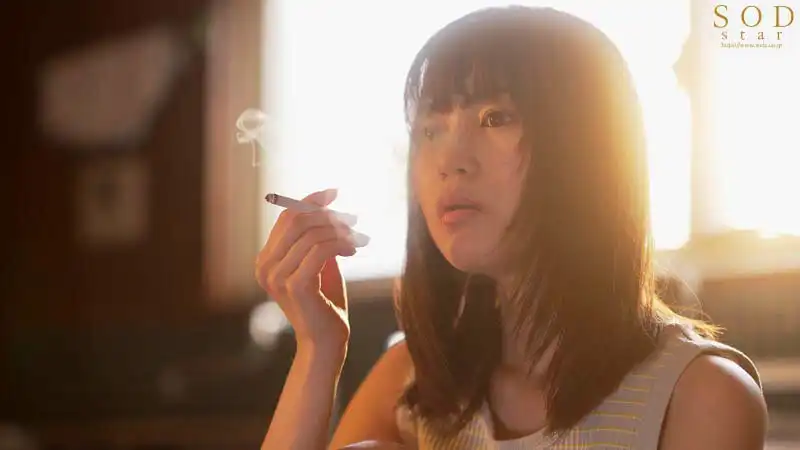 START-170 爲了家庭的未來而去做了兼職交通指揮工作，在那裏遇到的力壯系男人，待機中的不倫SEX ~ 天宮花南的劇照7