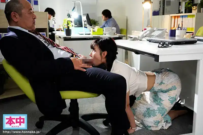 HMN-590 美麗的大屁股女友被權力騷擾的老板寢取了，隨時隨地被像狗一樣操。大屁股OL NTR 社內不倫 ~ 宮城理惠的劇照7