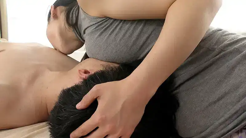 AARM-253 把臉埋在她的巨乳裏，不停地舔着她的乳頭 ~ 和久井美兎  杉咲しずか  田中寧寧  有賀千裏  及川海的劇照9