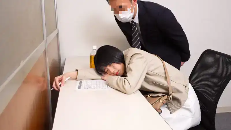 CEMD-584 受男人性欲支配的清楚系少女 ~ 柊有希的劇照9